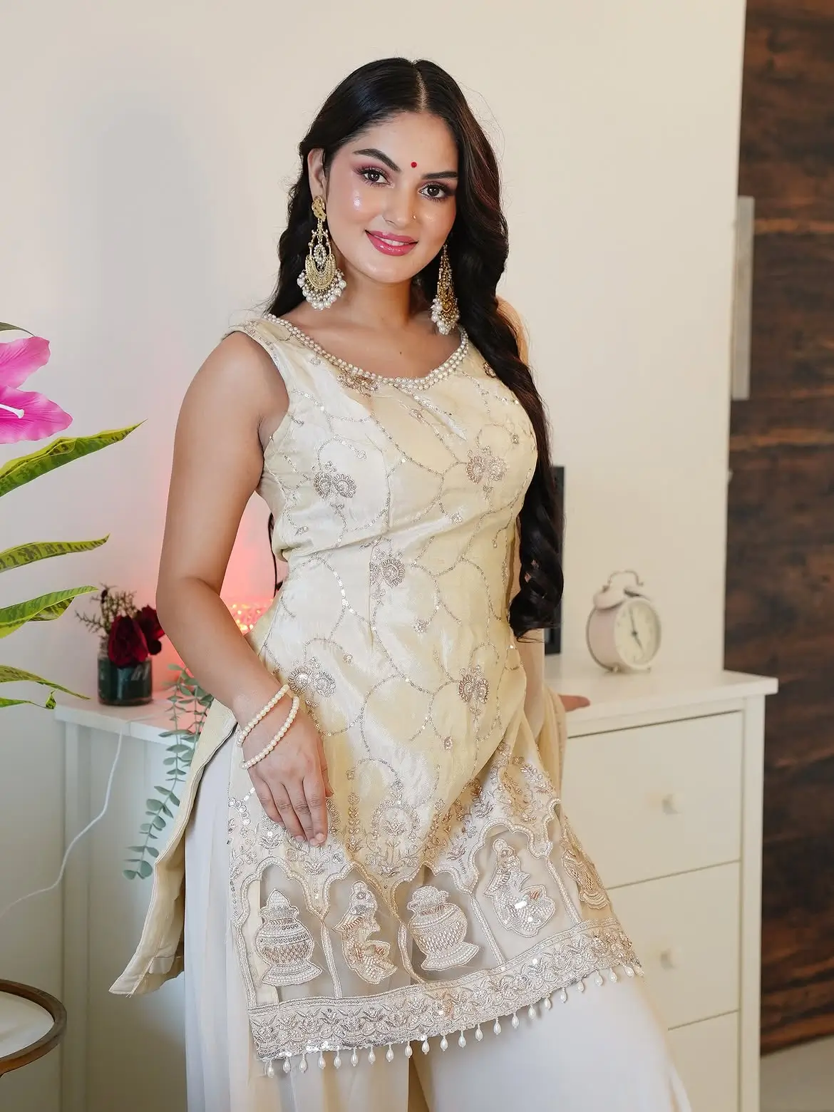 Maahi Bhatt Biography