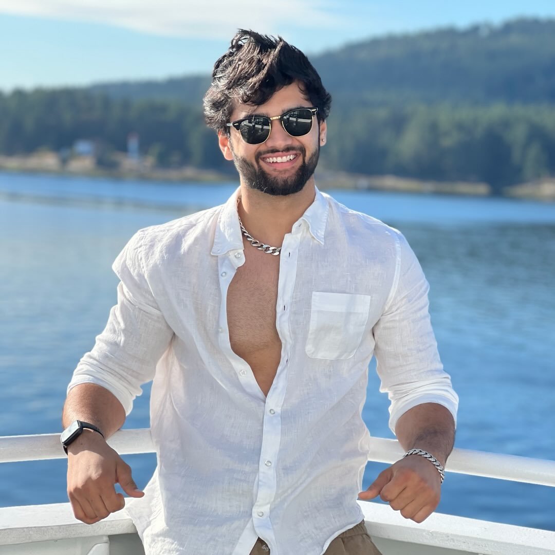 Manish Khokhar Biography